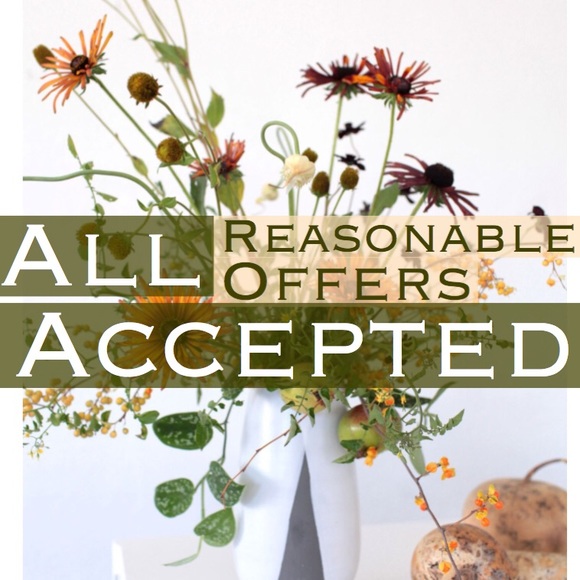 Shoes - I’m accepting ALL reasonable offers!!